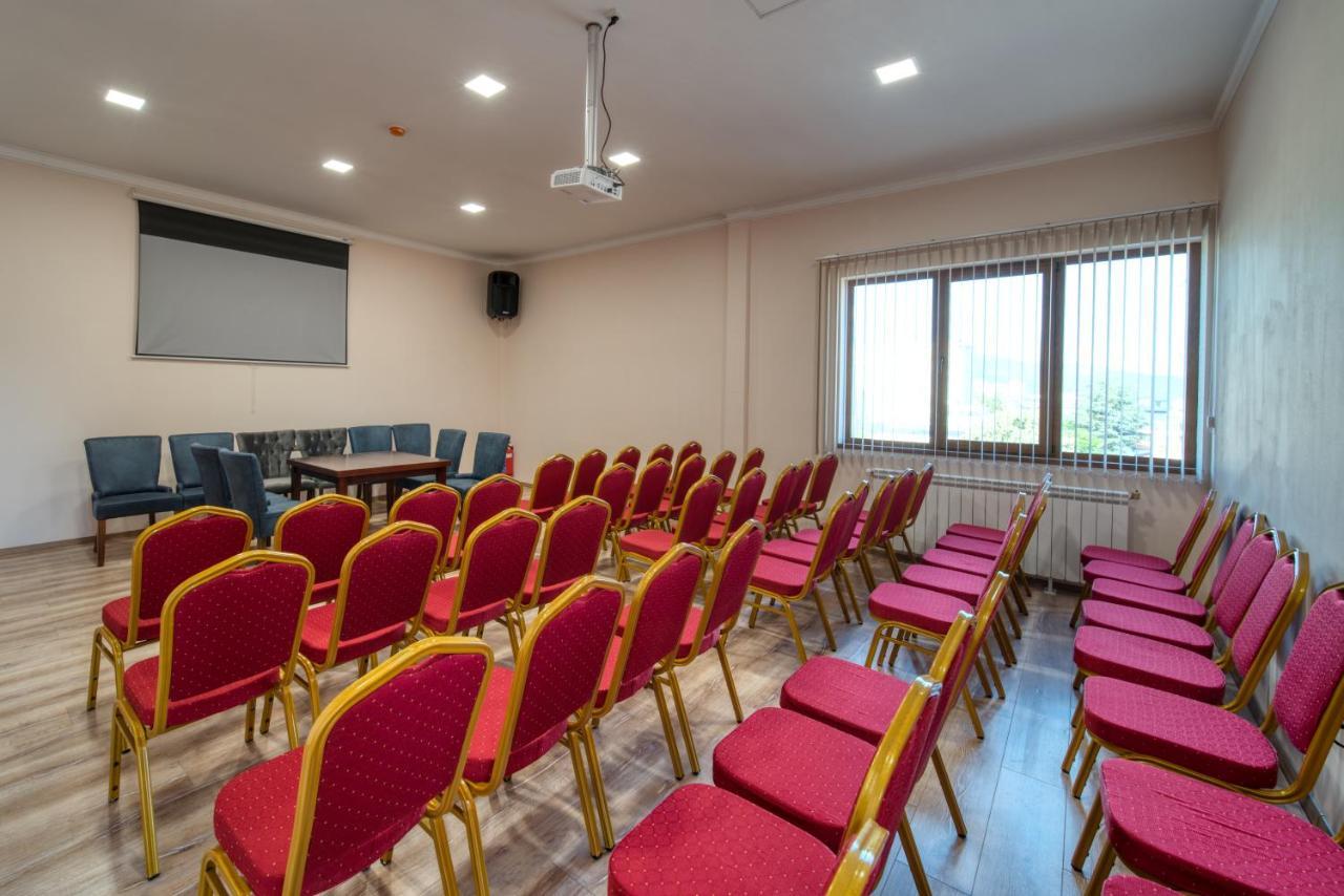 Residence Konstantina Palace Kazanlŭk Extérieur photo