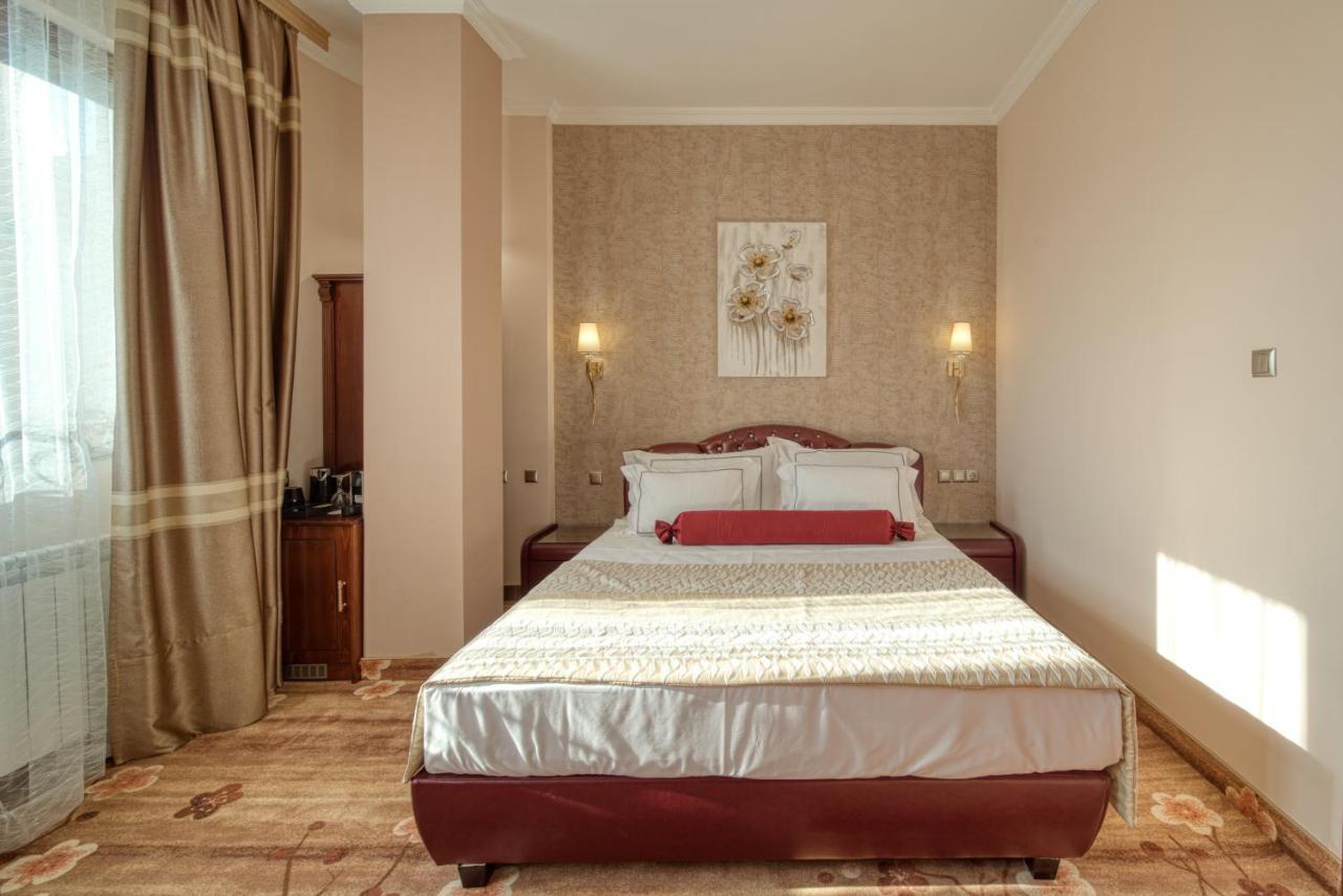 Residence Konstantina Palace Kazanlŭk Extérieur photo